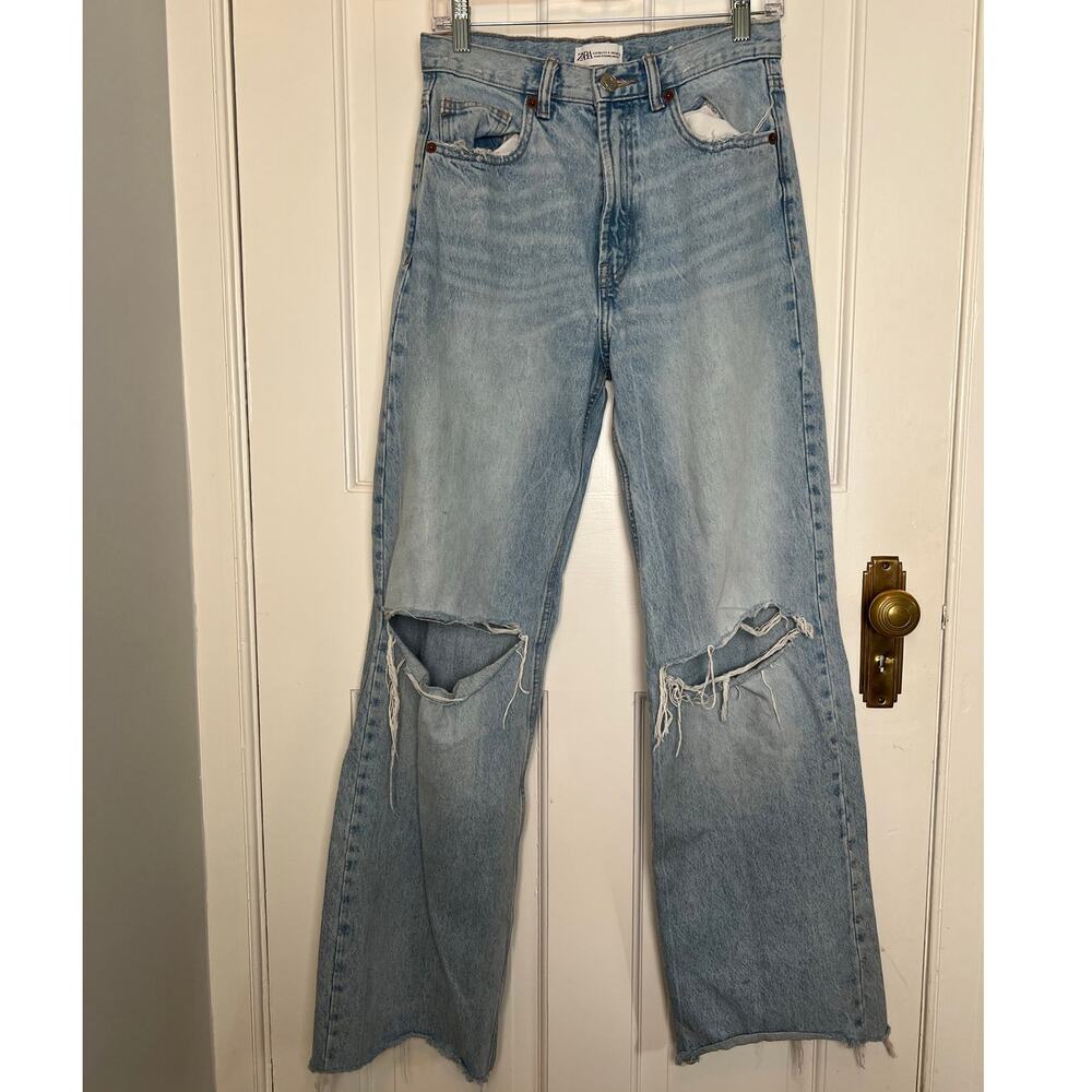 Zara Wide Leg Jeans Light Wash Denim Ripped High Rise Raw Hem Women's 4 FLAW